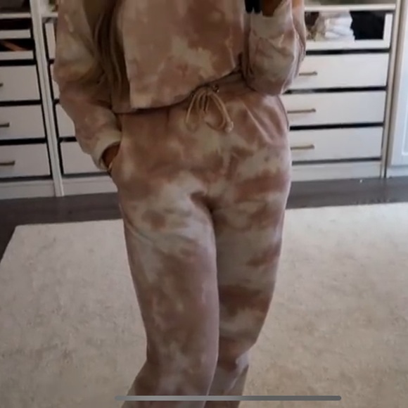 tie dye sweats interest check - Picture 4 of 4